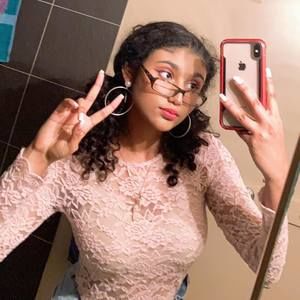 Meet your Posher, Joyeta